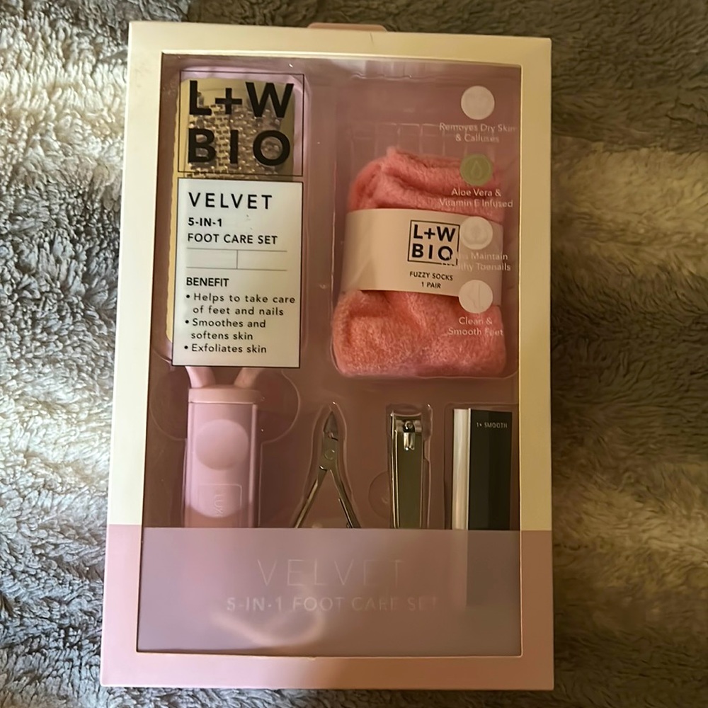 L + W Bio Velvet 5-in-1 Foot Care Set